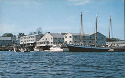 Fishermans Wharf Inn, Windjammer VICTORY CHIMES, Boothbay Harbor Postcard