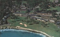 Pebble Beach Lodge, Shops, Famous 18th Hole Golf Course Postcard