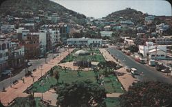 Jardín Principal - Main Square Postcard