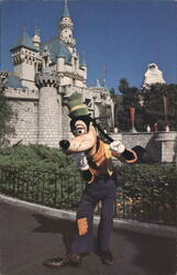 Goofy at Sleeping Beauty Castle, Fantasyland, Disneyland Postcard