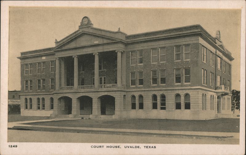Court House, Uvalde, Texas