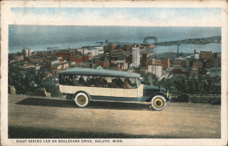 Sight Seeing Car on Boulevard Drive, Duluth Minnesota