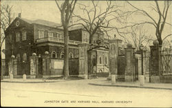 Johnston Gate And Harvard Hall,Harvard Univeruniversity. Postcard