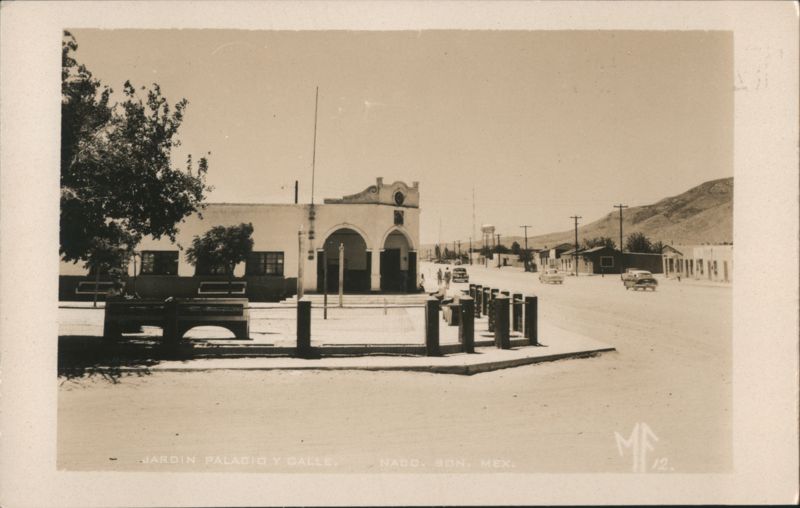 Jardin Palacio y Calle, Municipal Building, Naco, Sonora Mexico