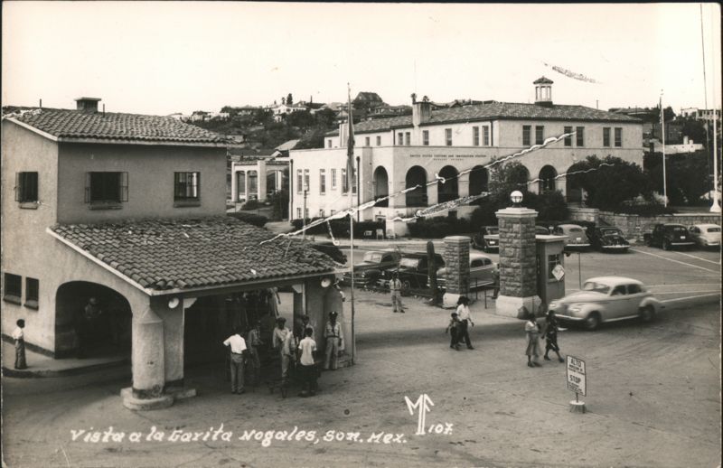 Vista a la Garita Border Crossing Nogales Sonora Mexico