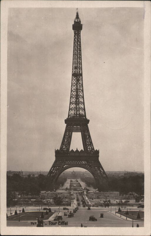 Eiffel Tower and Palais du Trocadéro, Paris France