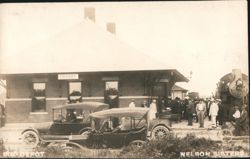 Soo Depot, Steam Locomotive 809 & Vintage Cars, Crosby Postcard