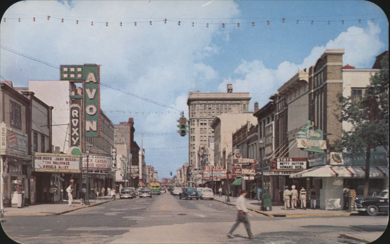 Bustling Broughton Street, Savannah, GA Georgia Jack Taylor