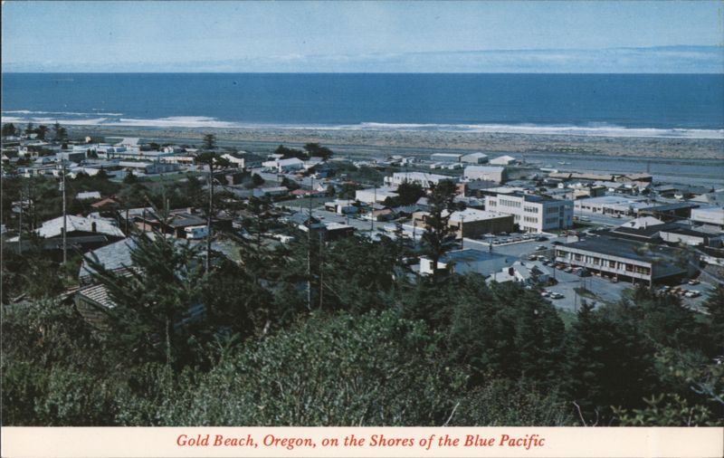 Gold Beach, Oregon - Coastal Town View & Blue Pacific