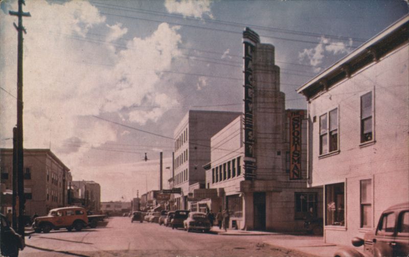 Fairbanks AK Street Scene, Lucky Strike & The Sportsman Signs Alaska