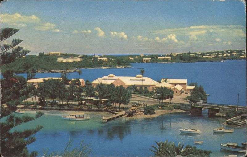 Flatts Inlet Aquarium and Bridge, Harrington Sound Bermuda