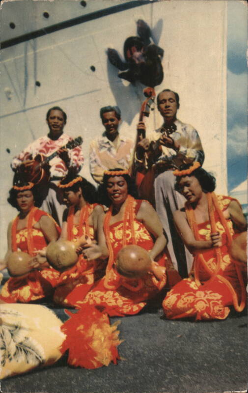 Hawaiian Serenaders & Hula Dancers, S. S. Lurline Docks Honolulu