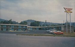 Gray Badger Inn Motel, Pool, TV, Phones Postcard