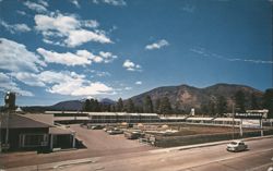 DEL WEBB'S HIWAY HOUSE East Highway 66, Flagstaff, Arizona Postcard