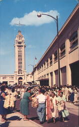 Lei Sellers Greet Boat Day Arrivals, Aloha Tower Postcard