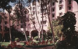 Royal Hawaiian Hotel, Tropical Gardens, Honolulu Postcard