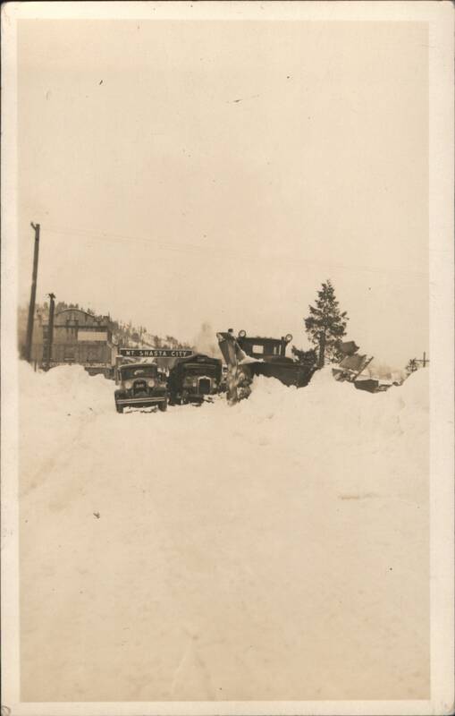 Mt. Shasta City Main Street Scene, Cars & Buildings