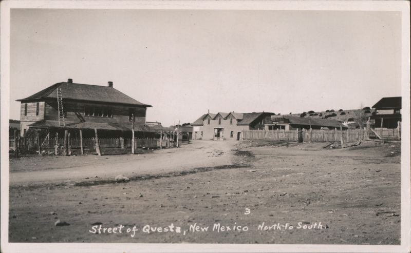 Street of Questa, New Mexico North to South