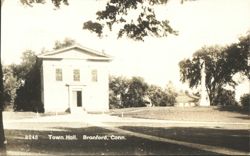 Branford Town Hall, Connecticut Postcard