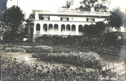 White House, Norfolk, CT - North Side Gardens Postcard