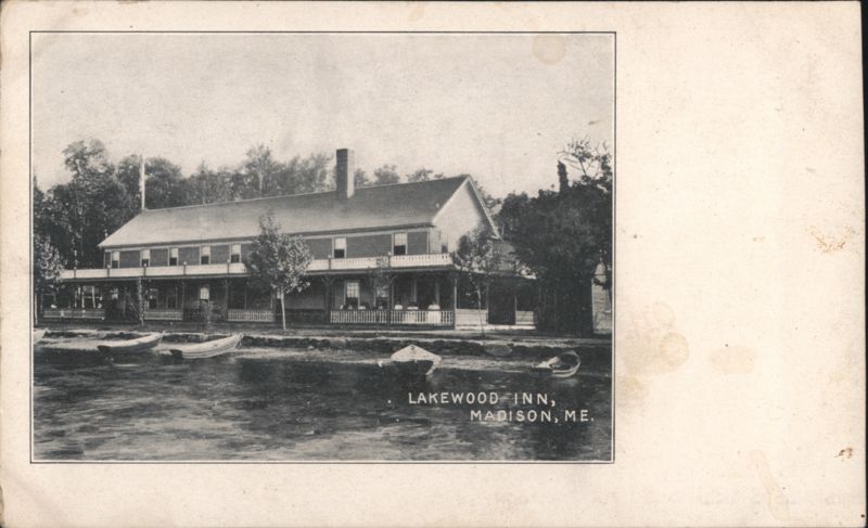 Lakewood Inn and Rowboats on the Water