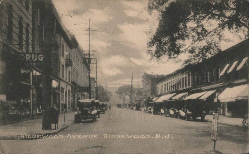 Ridgewood Avenue Street Scene, Ridgewood, New Jersey