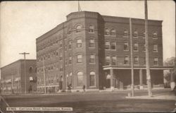 Carl Leon Hotel, Independence, Kansas Postcard