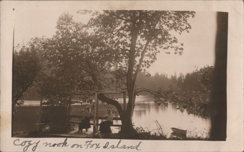 Cozy Nook on Fox Island, Washington