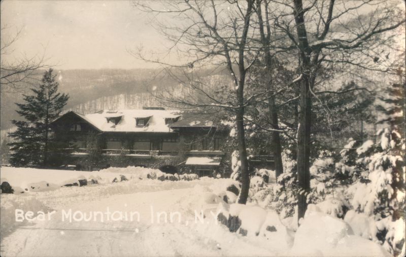 Bear Mountain Inn, New York in Winter