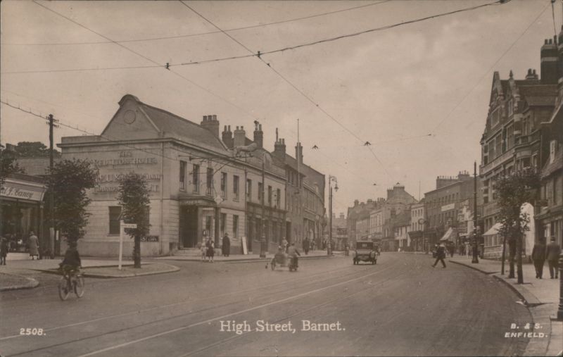 High Street, Barnet United Kingdom