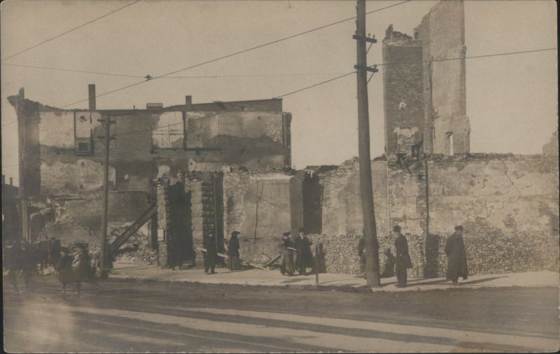 San Francisco Earthquake Ruins and Pedestrians California