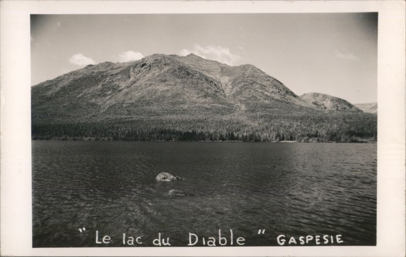 Le lac du Diable, Gaspesie QC Canada Quebec