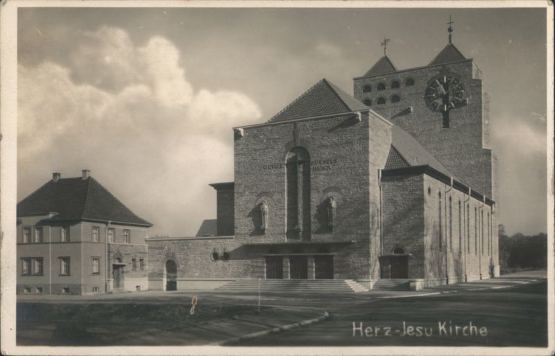 Herz-Jesu Kirche, Aschaffenburg Germany