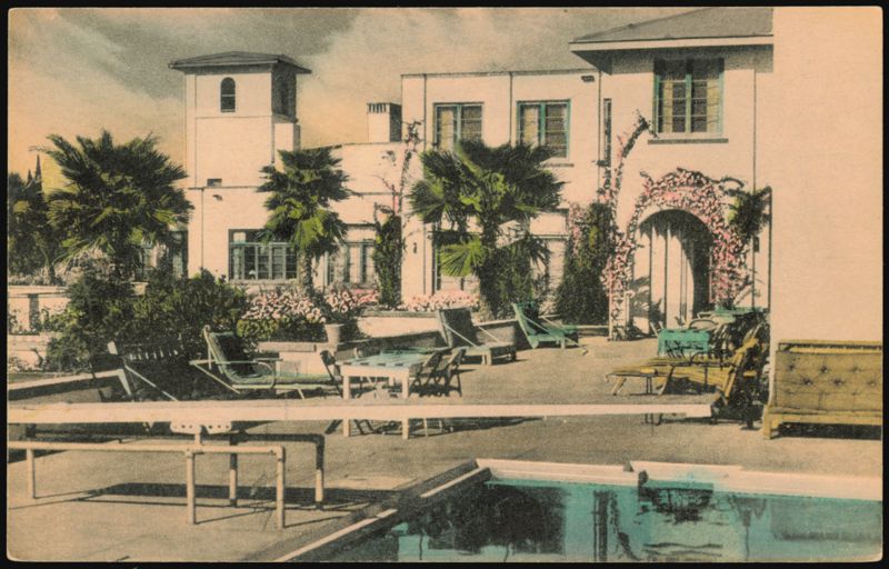 Swimming Pool and Terrace at Paradise Inn Phoenix Arizona