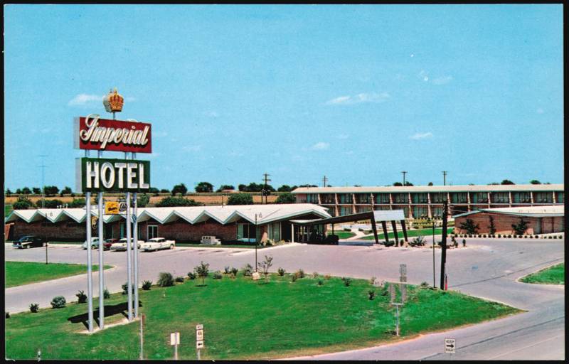 Imperial Motor Hotel, Interstate 35 & Hwy 46 New Braunfels Texas