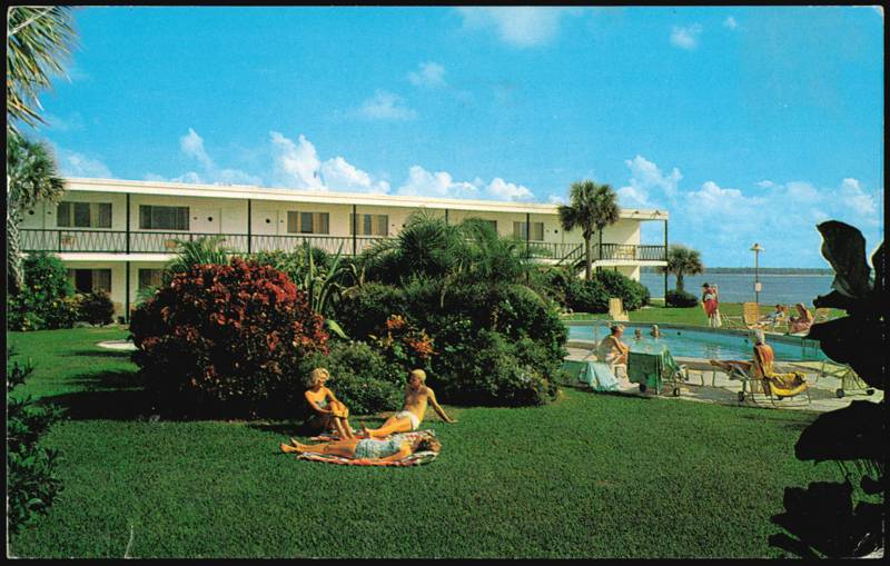 Lagoon Motel, Pool and Tropical Gardens Clearwater Beach Florida