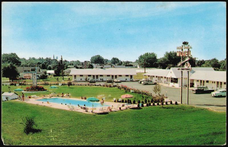 Town House Motel with Swimming Pool, Route 33 Hightstown New Jersey