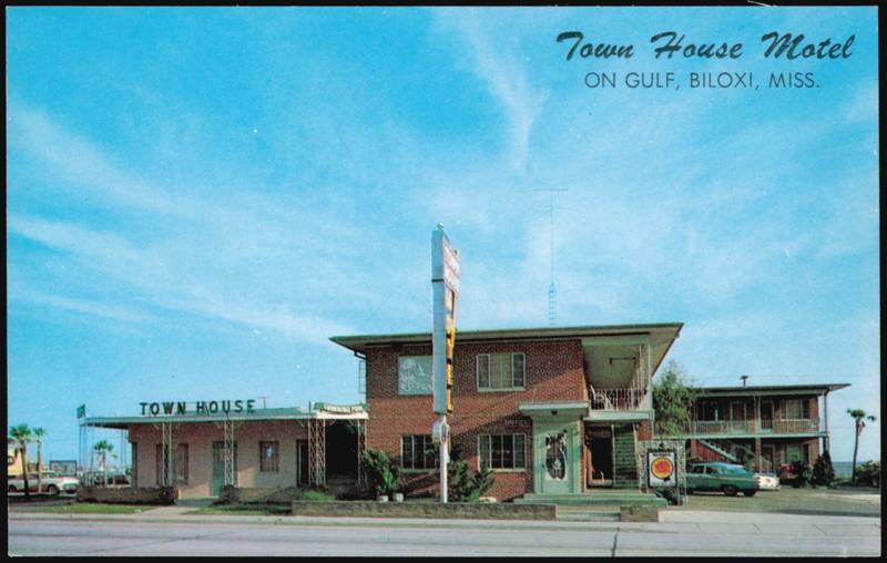 Town House Motel, 116 E. Beach St., Route U.S. 90 Biloxi Mississippi