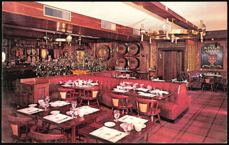 The Piccadilly Pub Naples Florida