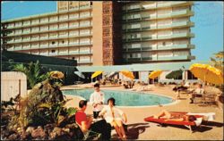 Continental Houston Motor Hotel Swimming Pool View Postcard