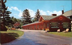 Maple Leaf Motel, Saranac Avenue, Route 86 Postcard