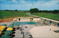 New Hampshire Highway Hotel Heated Swimming Pool Postcard