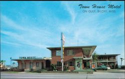Town House Motel, 116 E. Beach St., Route U.S. 90 Postcard