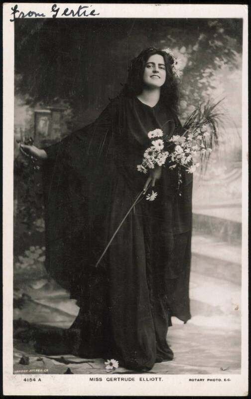 Gertrude Elliott as Ophelia in Hamlet