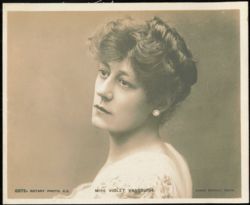 Violet Vanbrugh Portrait by Lizzie Caswall Smith Postcard