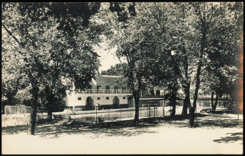 Swimming Pool and Bathhouse Buildings