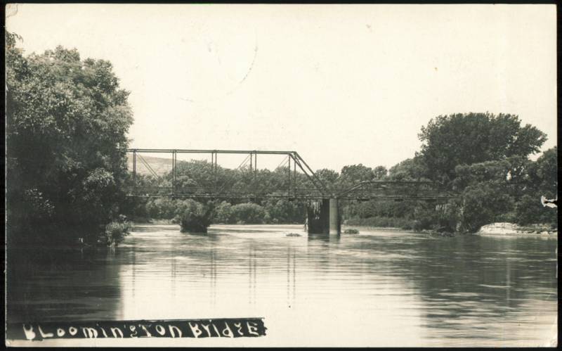 Bloomington Bridge over River Nebraska