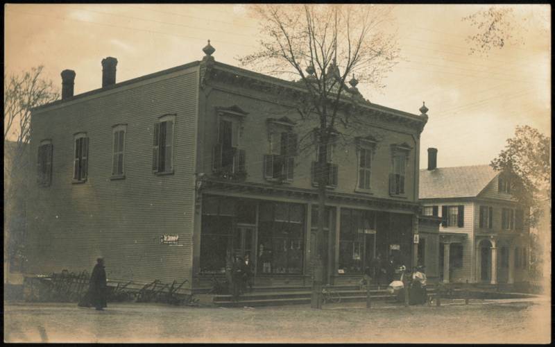 General/Drug Store and Street Scene Buildings