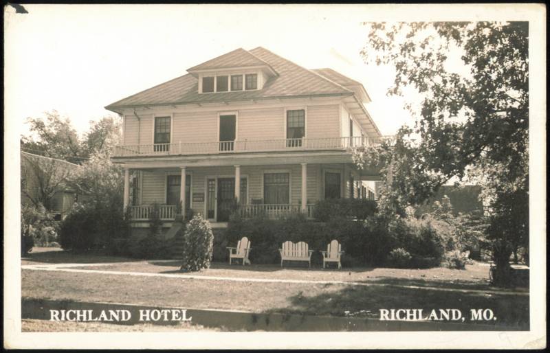 Richland Hotel with Porch and Front Lawn Chairs Missouri