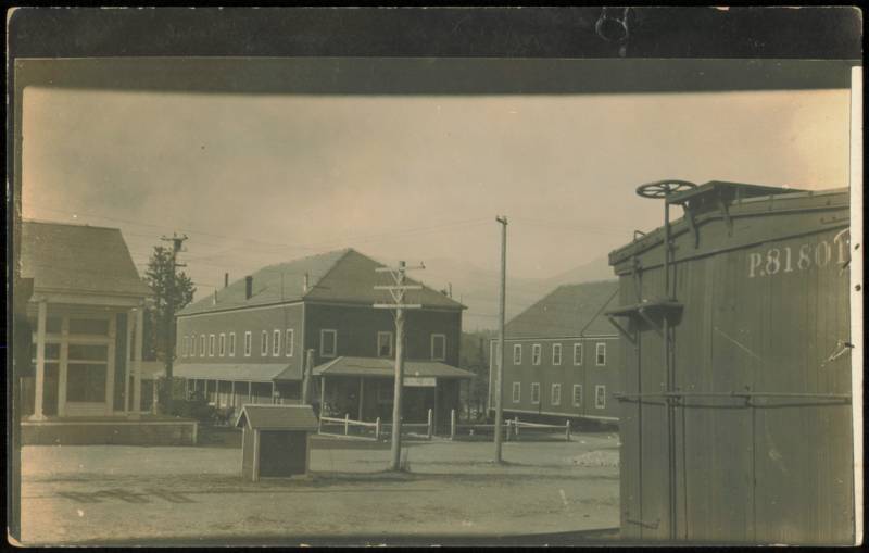 Train Car P.81801 and Buildings
